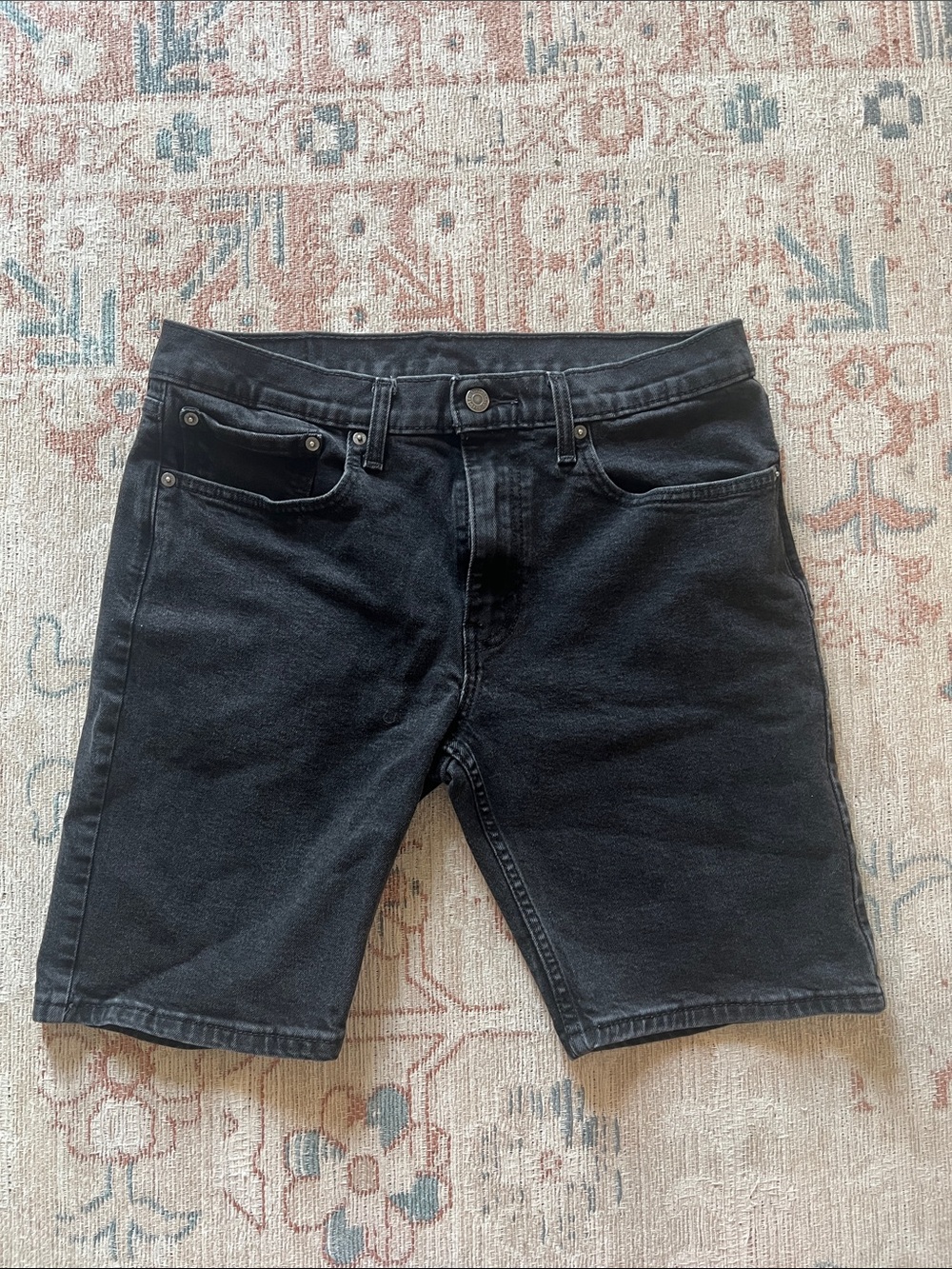 Levi's Black Men's Denim Shorts - Classic Five-Pocket